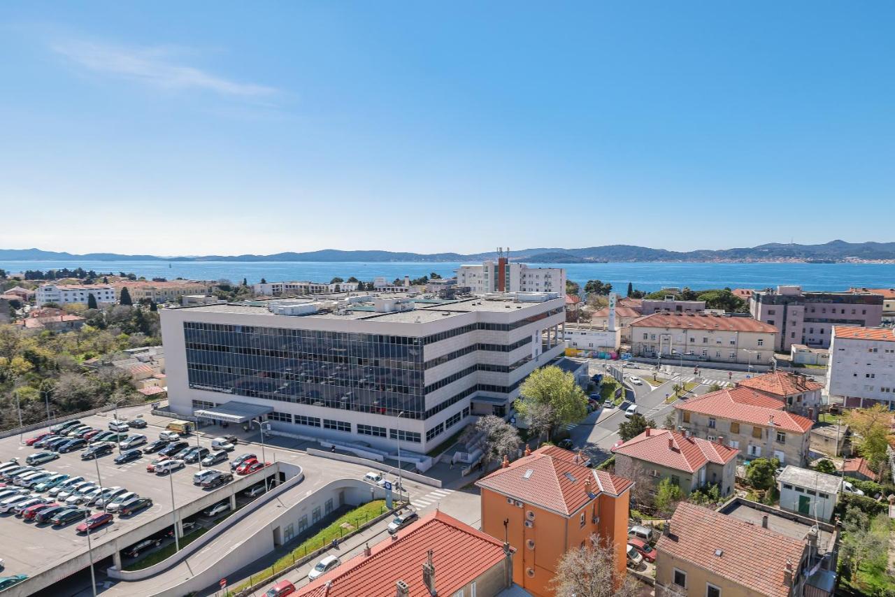 Days-panoramic City/sea View Apartman *